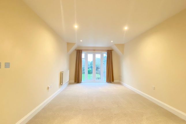 5, St Peters Lodge, Maidenhead photo 3