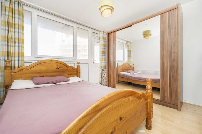 Flat for sale in Berger Road, London