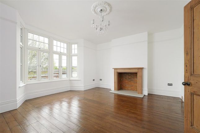 End terrace house for sale in Roper Road, Canterbury