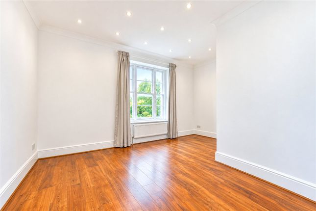 Flat 3, 37, Bristol Gardens, Little Venice photo 4