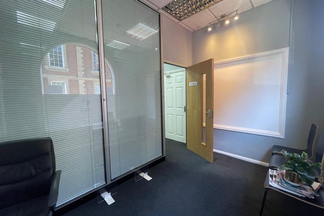 11 Bowling Green Street, Leicester photo 3