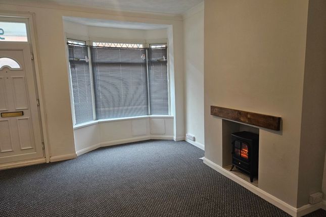 9 Marlborough Avenue Hampshire Street, Hull photo 2