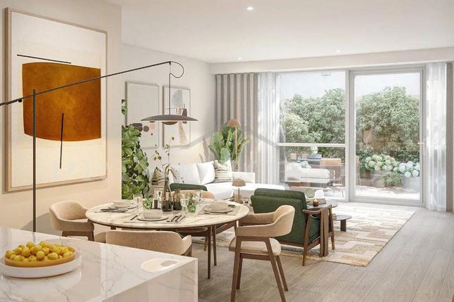 Flat for sale in Parkside, Chelsea Bridge Wharf, London