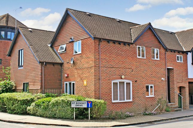 Thumbnail Flat to rent in St. Bonnet Drive, Bishops Waltham, Southampton