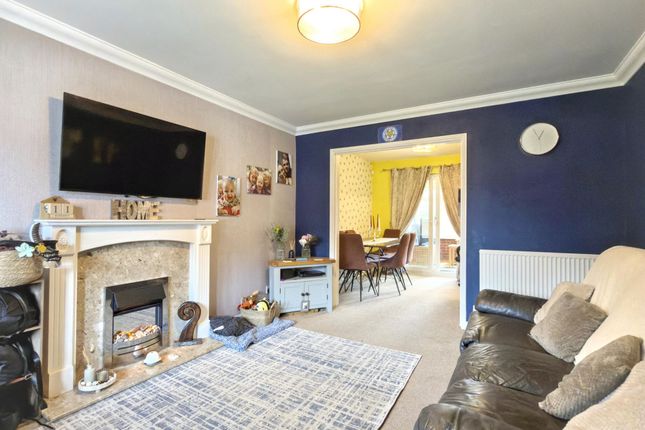 1 Hextall Drive, Ibstock photo 3