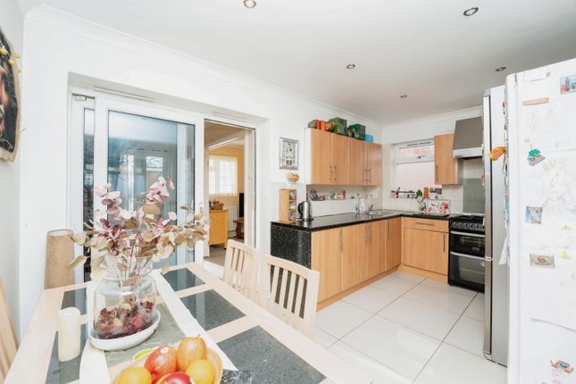 End terrace house for sale in Penbury Road, Southall