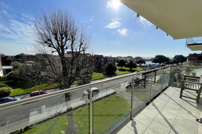 Flat for sale in Charminster, Craneswater Park, Southsea