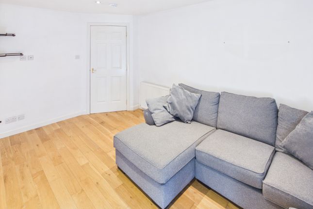 16 Green Street, Forfar, DD8 3AR, Forfar photo 4