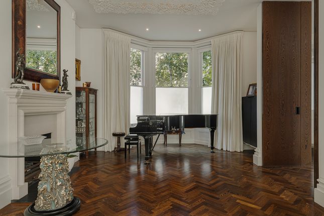 Lancaster, Lancaster Drive, London photo 4