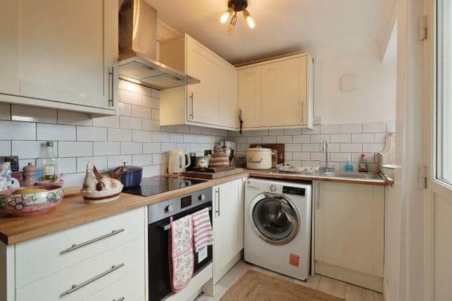 202, Woodseats Road, Sheffield photo 3