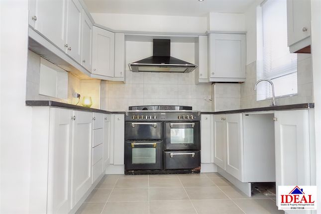End terrace house for sale in Askern Road, Toll Bar, Doncaster
