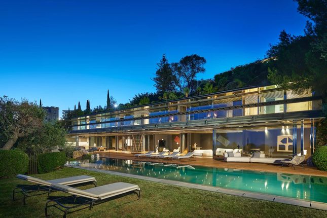 Villa for sale in Nice, Alpes-Maritimes, Provence-Alpes-Côte D'azur, France