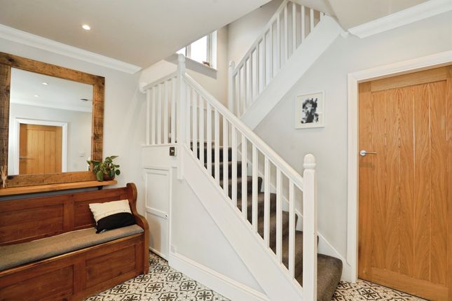 5, Holford Avenue, NORTHWICH photo 2