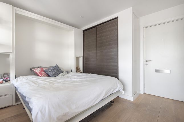 Flat 31 Falconwood Court, 24, Montpelier Row, London photo 4