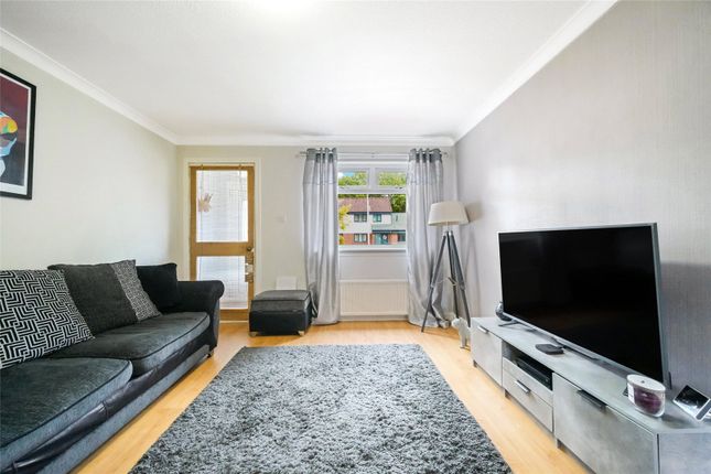54, Balmanno Green, Fife photo 4