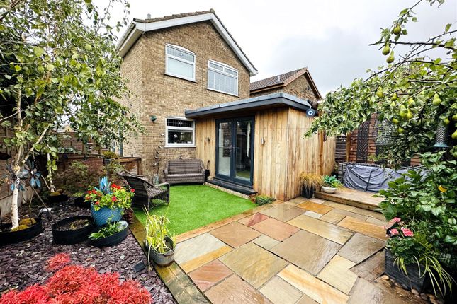 27, Sycamore Road, Selby photo 4