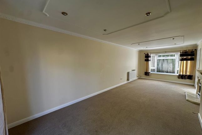 Brook Drive, Corsham photo 4