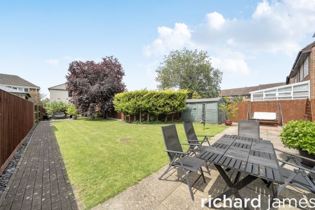 60, Glenville Close, Royal Wootton Bassett photo 2