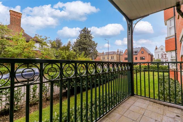 Flat 9, Oakington Court, 38, The Ridgeway, Middlesex photo 4