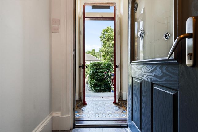 Craigie-Vale, Queen Street, Alexandria photo 4