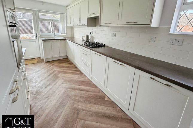 65 Northfield Road, Dudley photo 4
