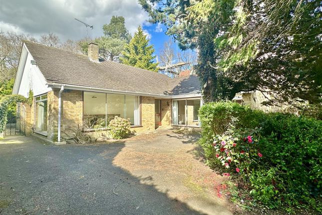 Detached bungalow for sale in Spurgate, Hutton Mount, Brentwood CM13