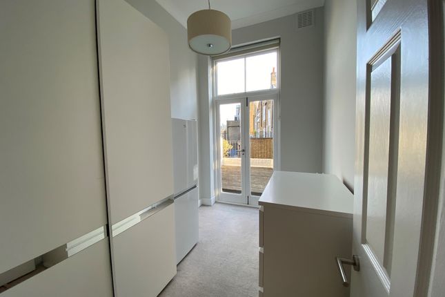 Sutherland Avenue, London photo 2