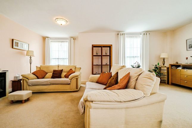 Flat 1, Nautilus, Marine Parade, Worthing photo 4