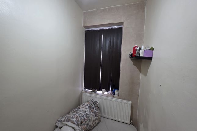 72, Lonsdale Street, Bradford photo 4