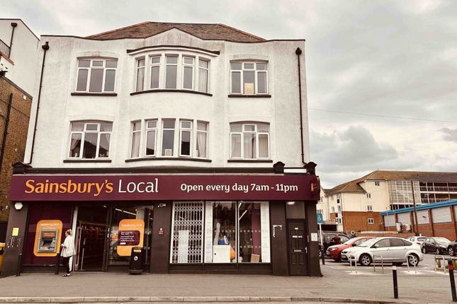 Thumbnail Flat to rent in London Road, Westcliff On Sea