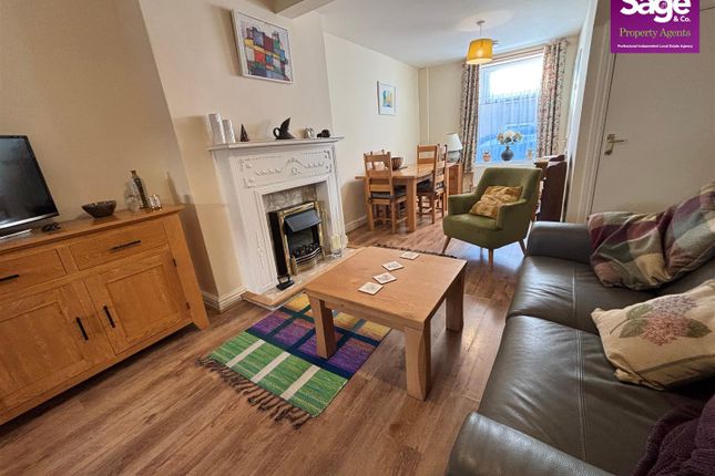 2, Alma Street, Pontypool photo 4