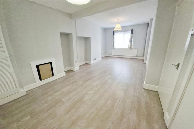 135, Swansea photo 4