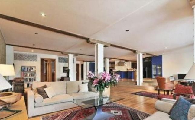 Flat for sale in Clink Street, London