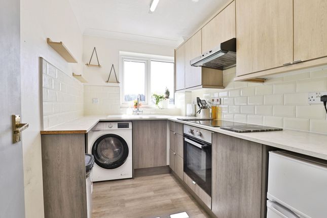Flat 15, Library Mews,, Shillito Road, Dorset photo 4