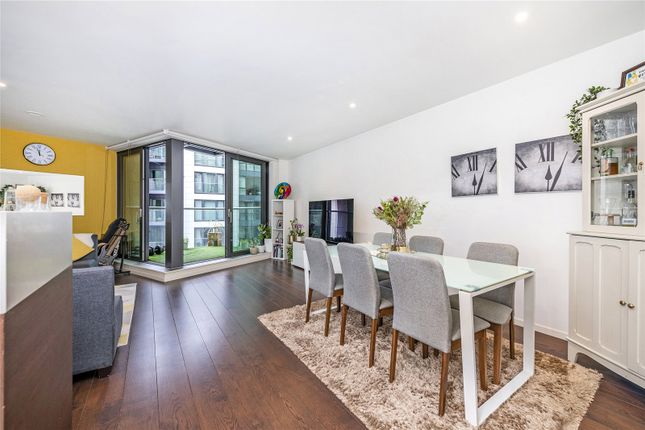 Flat for sale in 12 Baltimore Wharf, Canary Wharf, London