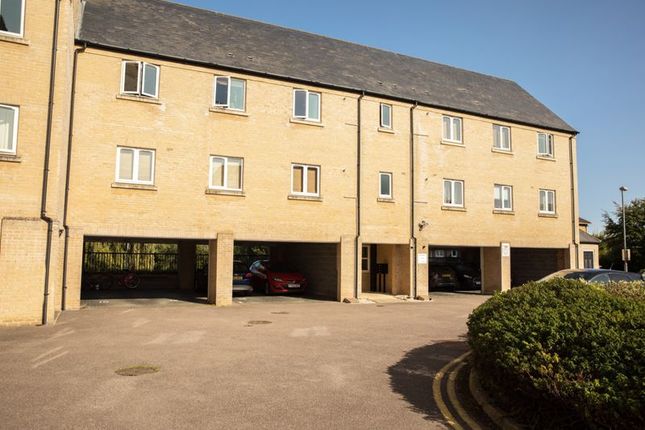 Flat to rent in Skipper Way, Little Paxton, St Neots