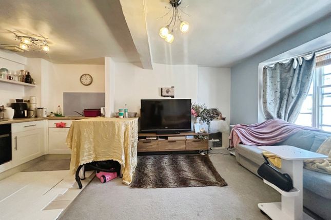 Flat 2, 45, High Street, Knaresborough photo 4