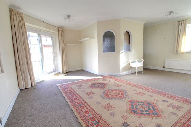 Flat 88, Ingleborough,, Cavell Drive, Middlesex photo 4