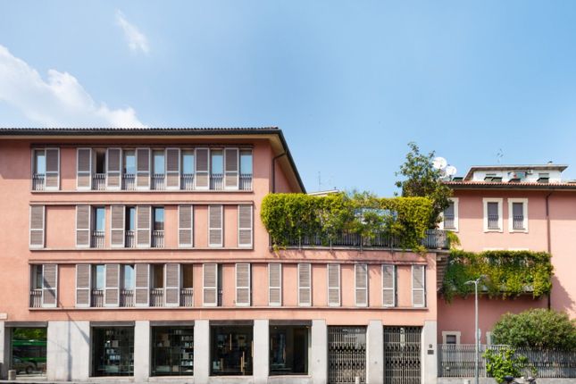Thumbnail Apartment for sale in Via Pietro Mascagni, 20122 Milano MI, Italy