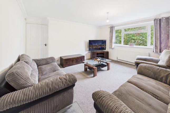 18, Ramshaw Road, Dronfield photo 3