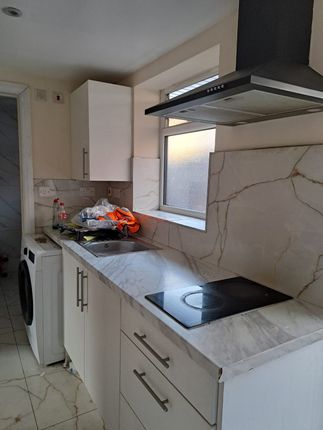 142 Cranborne Waye, Hayes photo 5
