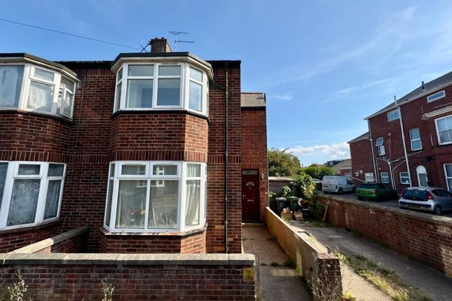 3-bed semi-detached on 2 Albany Road, Great Yarmouth, £120,000