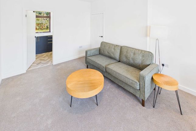 112, Stenhouse Avenue, Edinburgh photo 3