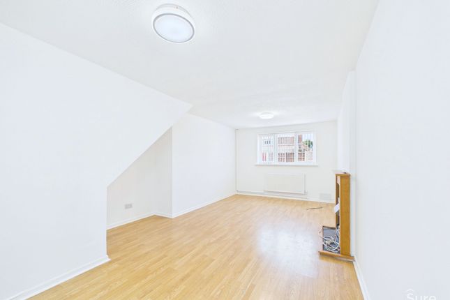 9 Melrose Close, Derby photo 4