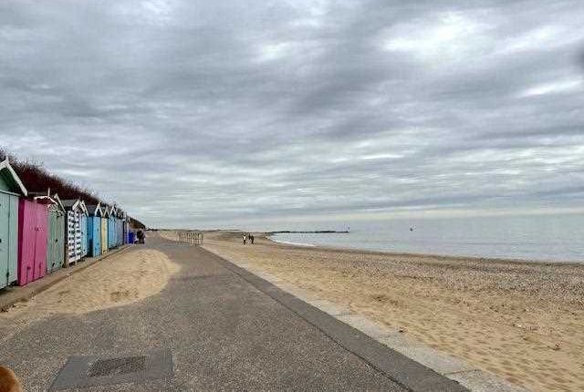 H15, Beach Hut, Holland on Sea photo 3