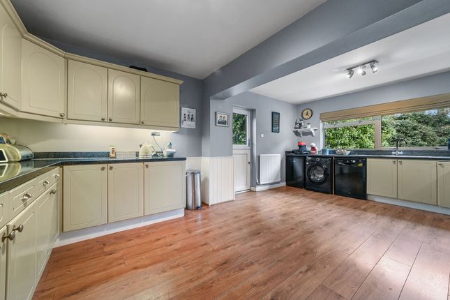 15, Holbrook Barn Road, Sudbury photo 3