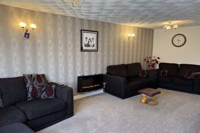 9, Lucas Road, Hinckley photo 3