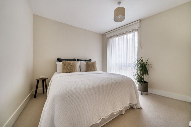 Flat for sale in Saunders Park View, Brighton, East Sussex