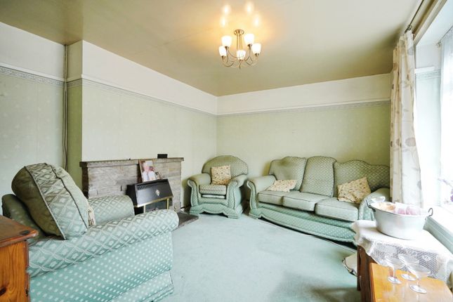 4, Beckett Avenue, Nuneaton photo 2