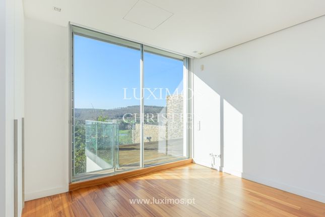 Villa for sale in Água Longa, 4825, Portugal